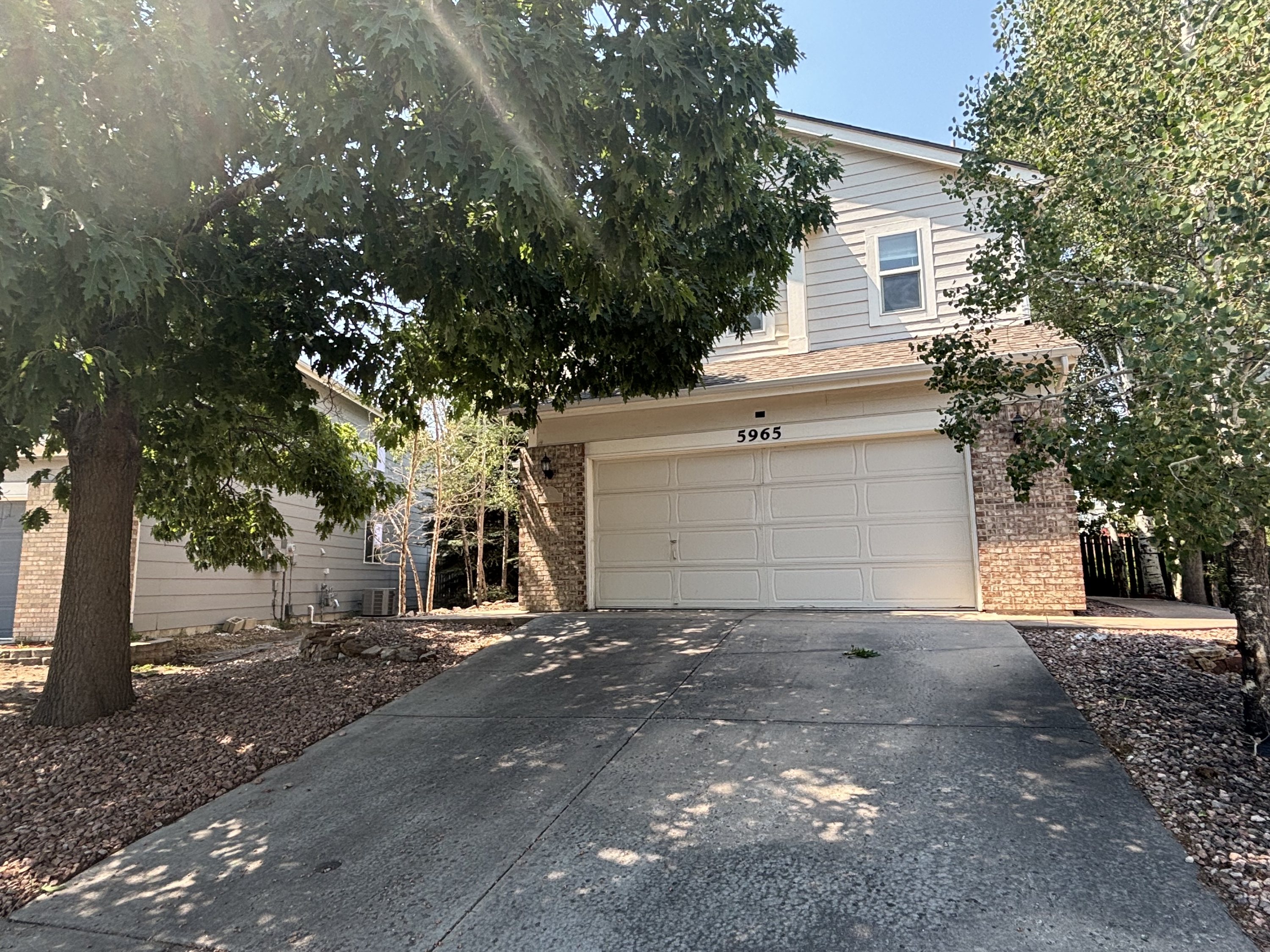 5965 Christa Ct